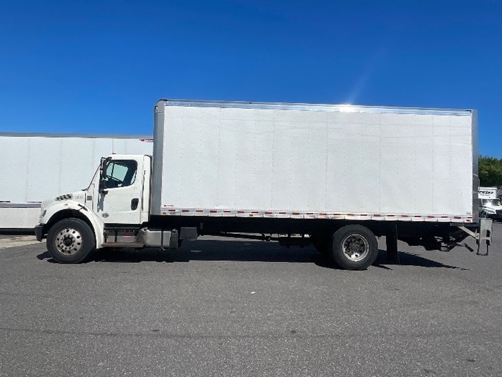 Medium Duty Box Truck-Light and Medium Duty Trucks-Freightliner-2019-M2-Baltimore-MD-213,853\n\t\tmiles-$ 44,750 - Image 4