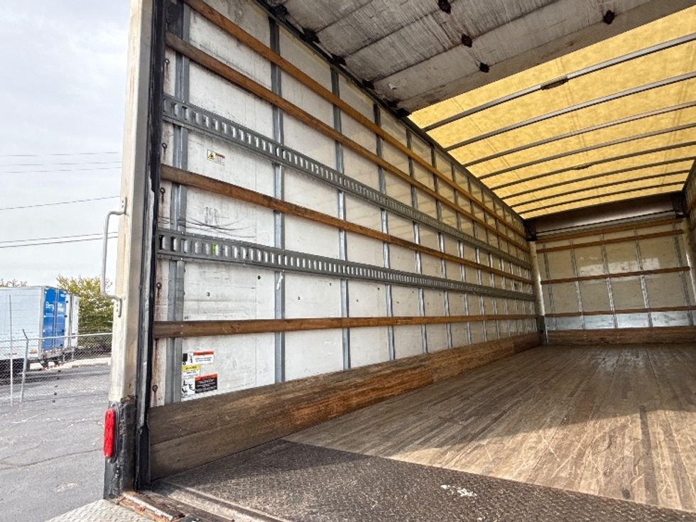 Medium Duty Box Truck-Light and Medium Duty Trucks-Freightliner-2019-M2-Baltimore-MD-223,948\n\t\tmiles-$ 43,750 - Image 11