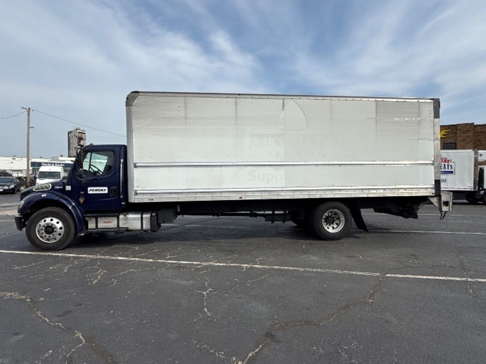 Medium Duty Box Truck-Light and Medium Duty Trucks-Freightliner-2019-M2-Baltimore-MD-223,948\n\t\tmiles-$ 43,750 - Image 4