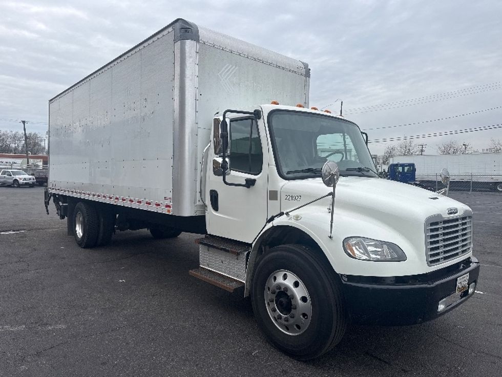 Medium Duty Box Truck-Light and Medium Duty Trucks-Freightliner-2019-M2-Baltimore-MD-229,732\n\t\tmiles-$ 42,500 - Image 1