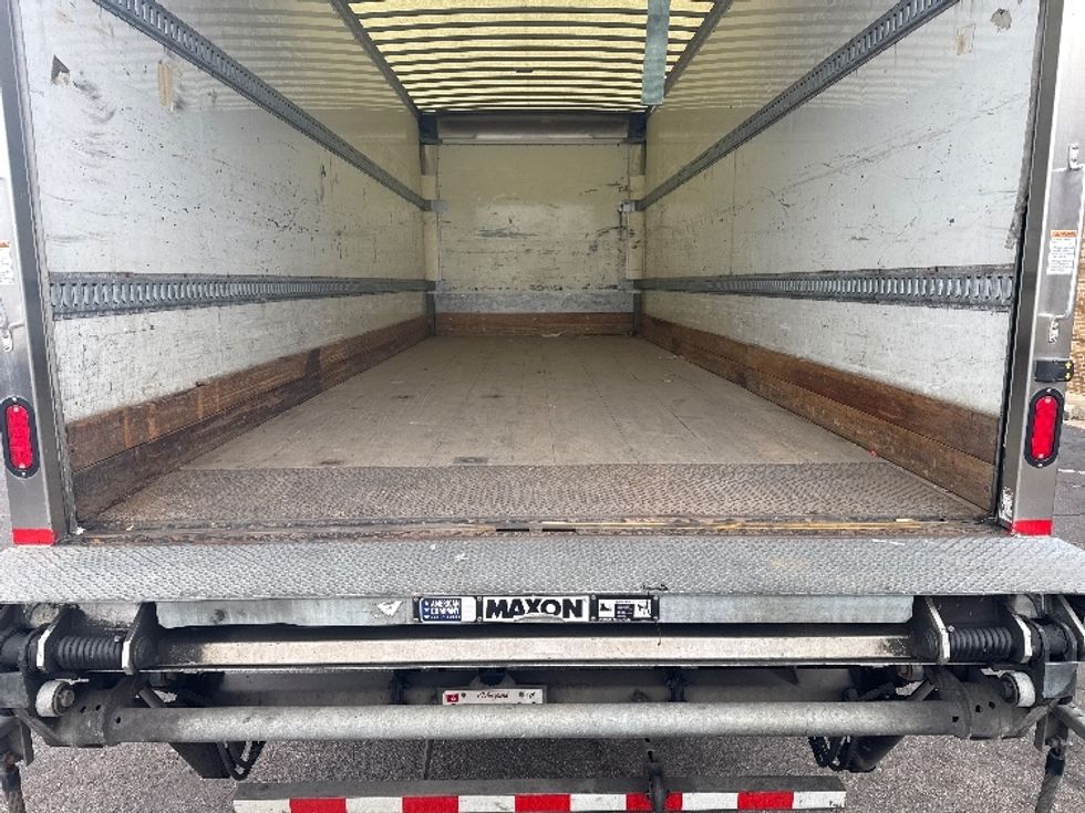 Medium Duty Box Truck-Light and Medium Duty Trucks-Freightliner-2019-M2-Baltimore-MD-229,732\n\t\tmiles-$ 42,500 - Image 10