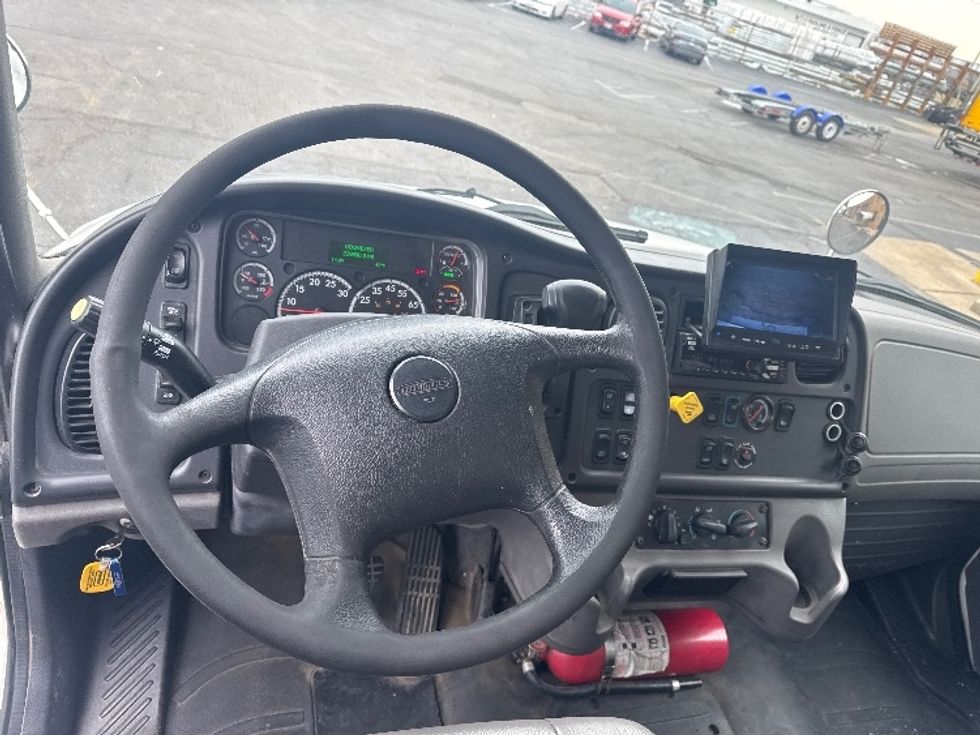 Medium Duty Box Truck-Light and Medium Duty Trucks-Freightliner-2019-M2-Baltimore-MD-229,732\n\t\tmiles-$ 42,500 - Image 18