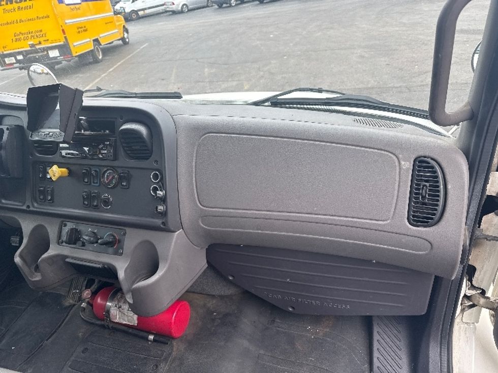 Medium Duty Box Truck-Light and Medium Duty Trucks-Freightliner-2019-M2-Baltimore-MD-229,732\n\t\tmiles-$ 42,500 - Image 21