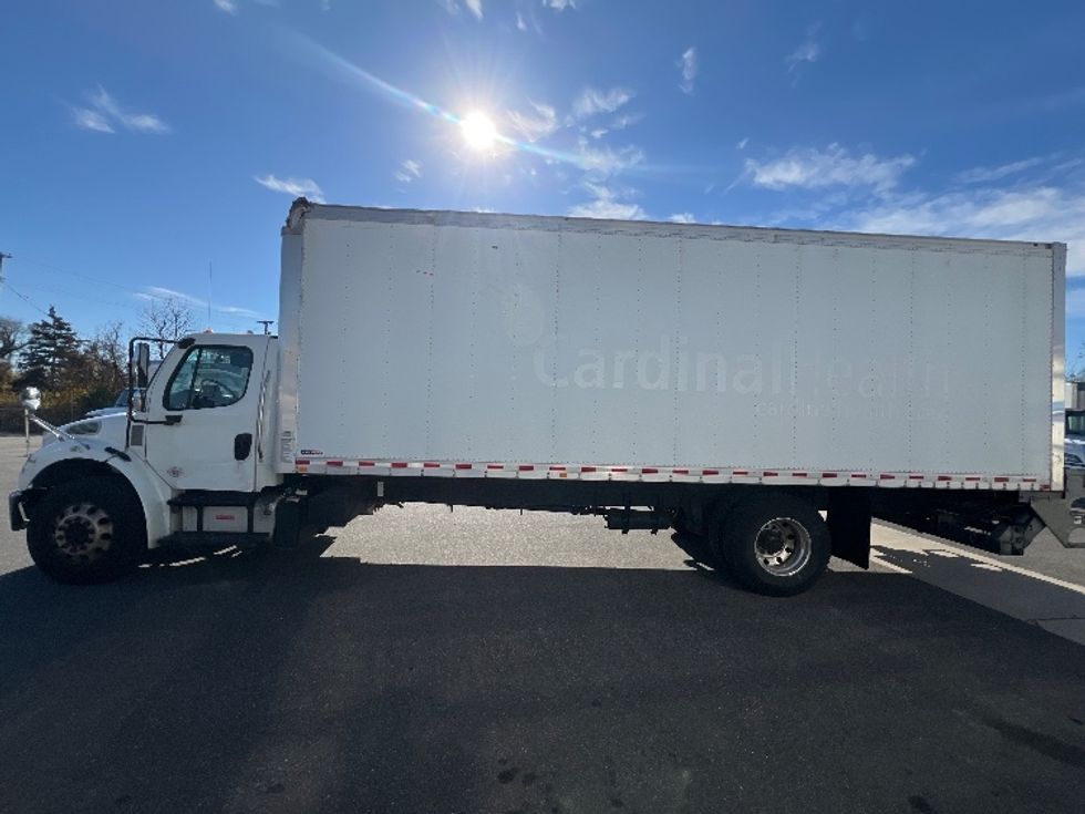 Medium Duty Box Truck-Light and Medium Duty Trucks-Freightliner-2019-M2-Baltimore-MD-250,325\n\t\tmiles-$ 33,000 - Image 4
