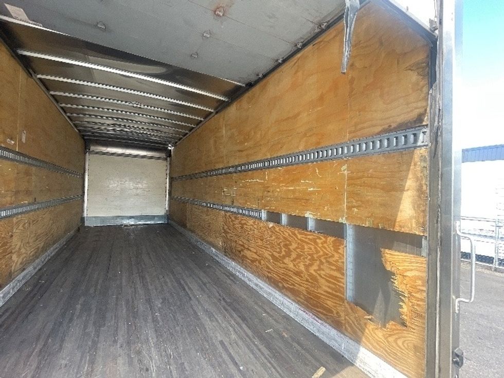 Medium Duty Box Truck-Light and Medium Duty Trucks-Freightliner-2019-M2-Baltimore-MD-273,633\n\t\tmiles-$ 34,000 - Image 12