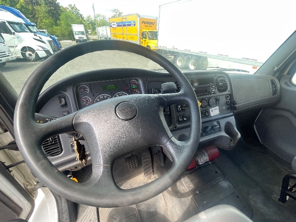 Medium Duty Box Truck-Light and Medium Duty Trucks-Freightliner-2019-M2-Baltimore-MD-273,633\n\t\tmiles-$ 34,000 - Image 17