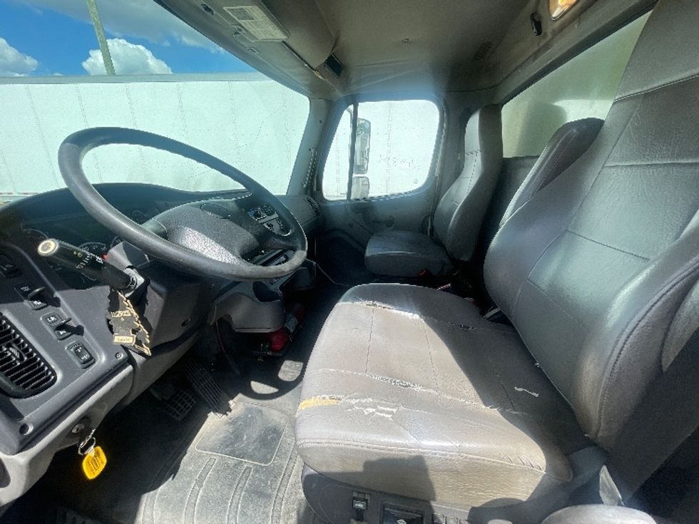 Medium Duty Box Truck-Light and Medium Duty Trucks-Freightliner-2019-M2-Baltimore-MD-273,633\n\t\tmiles-$ 34,000 - Image 19