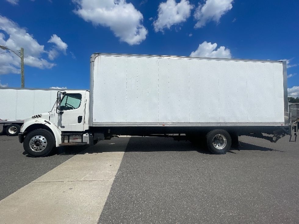 Medium Duty Box Truck-Light and Medium Duty Trucks-Freightliner-2019-M2-Baltimore-MD-273,633\n\t\tmiles-$ 34,000 - Image 4