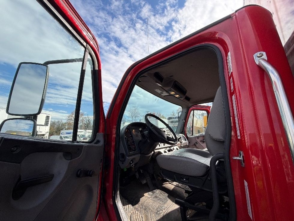 Medium Duty Box Truck-Light and Medium Duty Trucks-Freightliner-2019-M2-Baltimore-MD-275,448\n\t\tmiles-$ 35,750 - Image 16