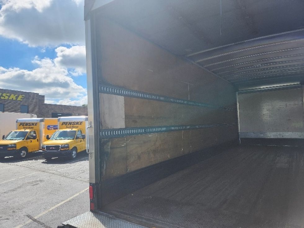 Medium Duty Box Truck-Light and Medium Duty Trucks-Freightliner-2019-M2-Baltimore-MD-294,575\n\t\tmiles-$ 31,000 - Image 10