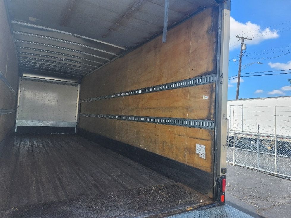 Medium Duty Box Truck-Light and Medium Duty Trucks-Freightliner-2019-M2-Baltimore-MD-294,575\n\t\tmiles-$ 31,000 - Image 11