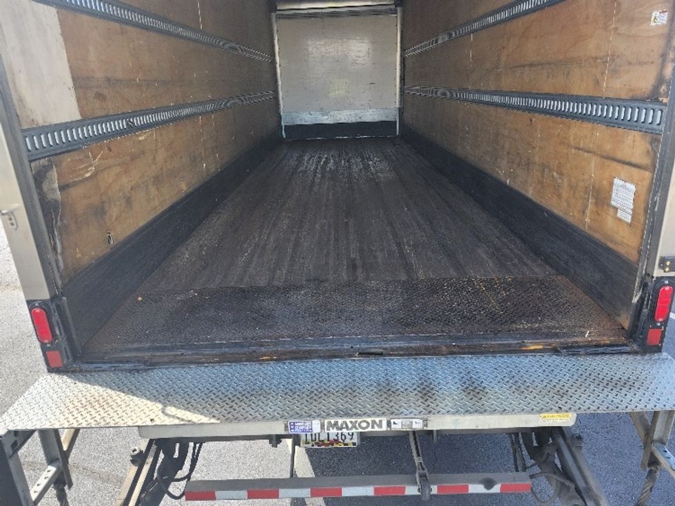 Medium Duty Box Truck-Light and Medium Duty Trucks-Freightliner-2019-M2-Baltimore-MD-294,575\n\t\tmiles-$ 31,000 - Image 9