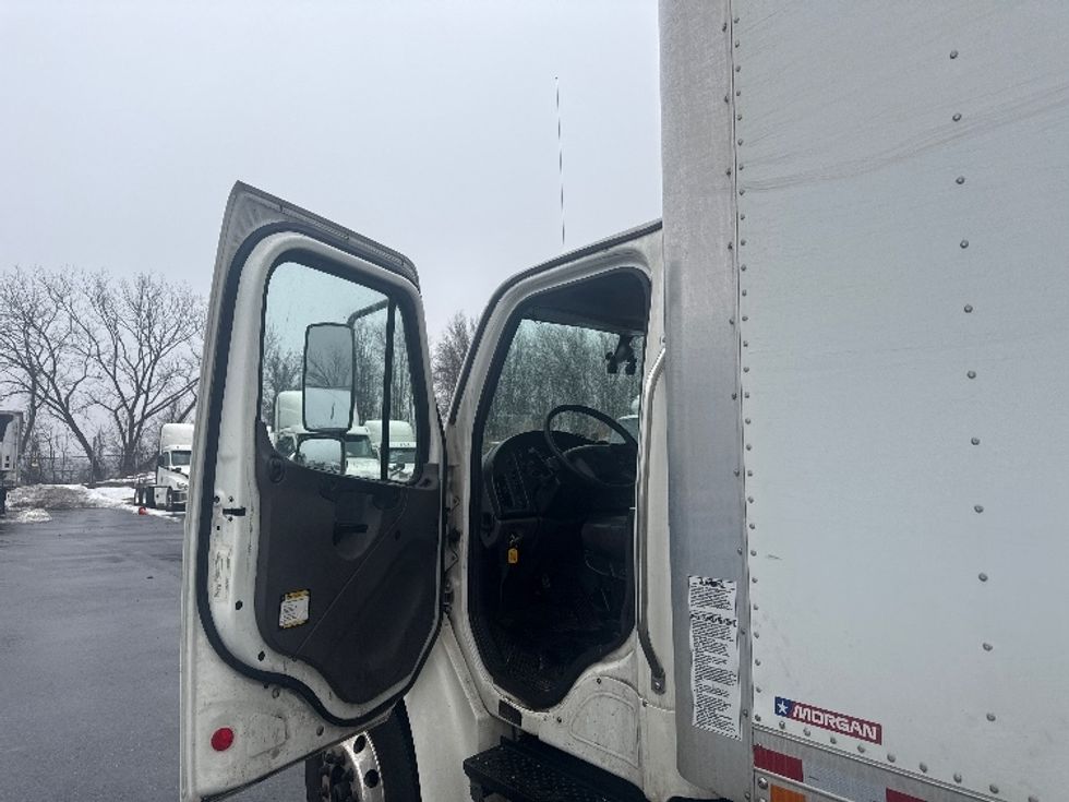 Medium Duty Box Truck-Light and Medium Duty Trucks-Freightliner-2019-M2-Baltimore-MD-339,855\n\t\tmiles-$ 20,000 - Image 14