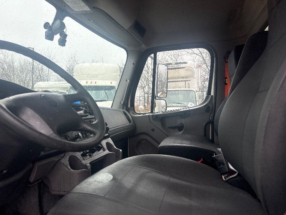 Medium Duty Box Truck-Light and Medium Duty Trucks-Freightliner-2019-M2-Baltimore-MD-339,855\n\t\tmiles-$ 20,000 - Image 16