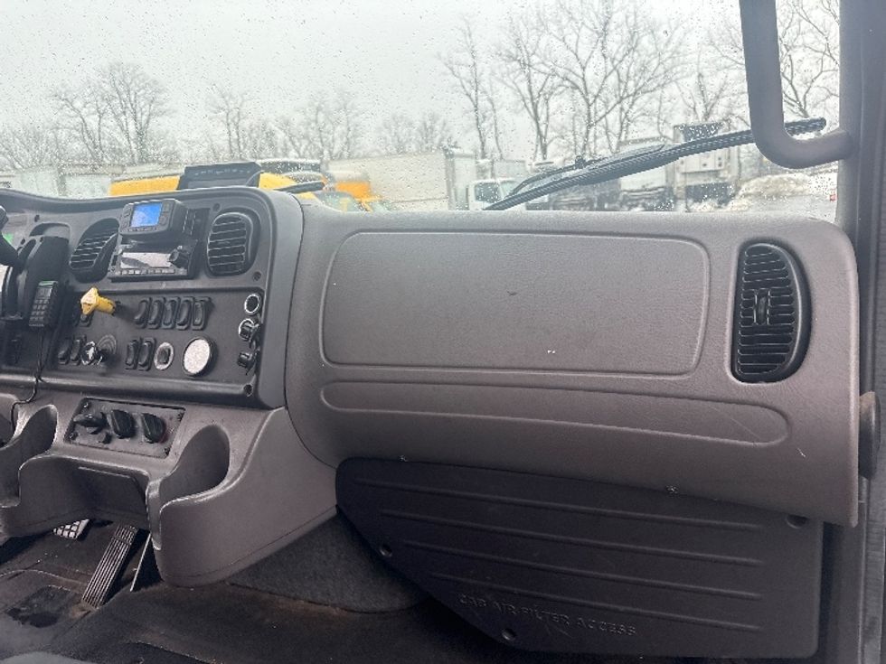 Medium Duty Box Truck-Light and Medium Duty Trucks-Freightliner-2019-M2-Baltimore-MD-339,855\n\t\tmiles-$ 20,000 - Image 18