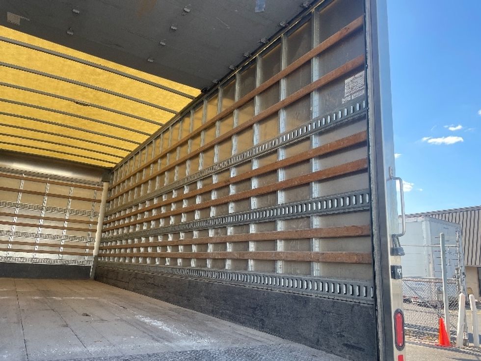 Medium Duty Box Truck-Light and Medium Duty Trucks-Freightliner-2019-M2-Baltimore-MD-80,532\n\t\tmiles-$ 61,000 - Image 10