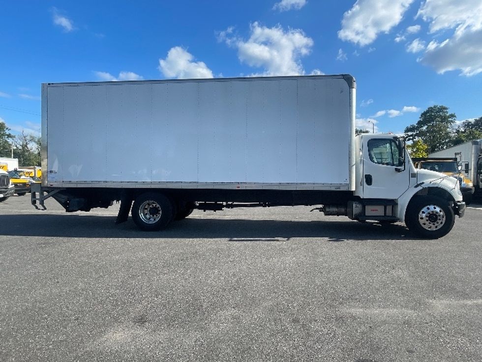 Medium Duty Box Truck-Light and Medium Duty Trucks-Freightliner-2019-M2-Baltimore-MD-80,532\n\t\tmiles-$ 61,000 - Image 13