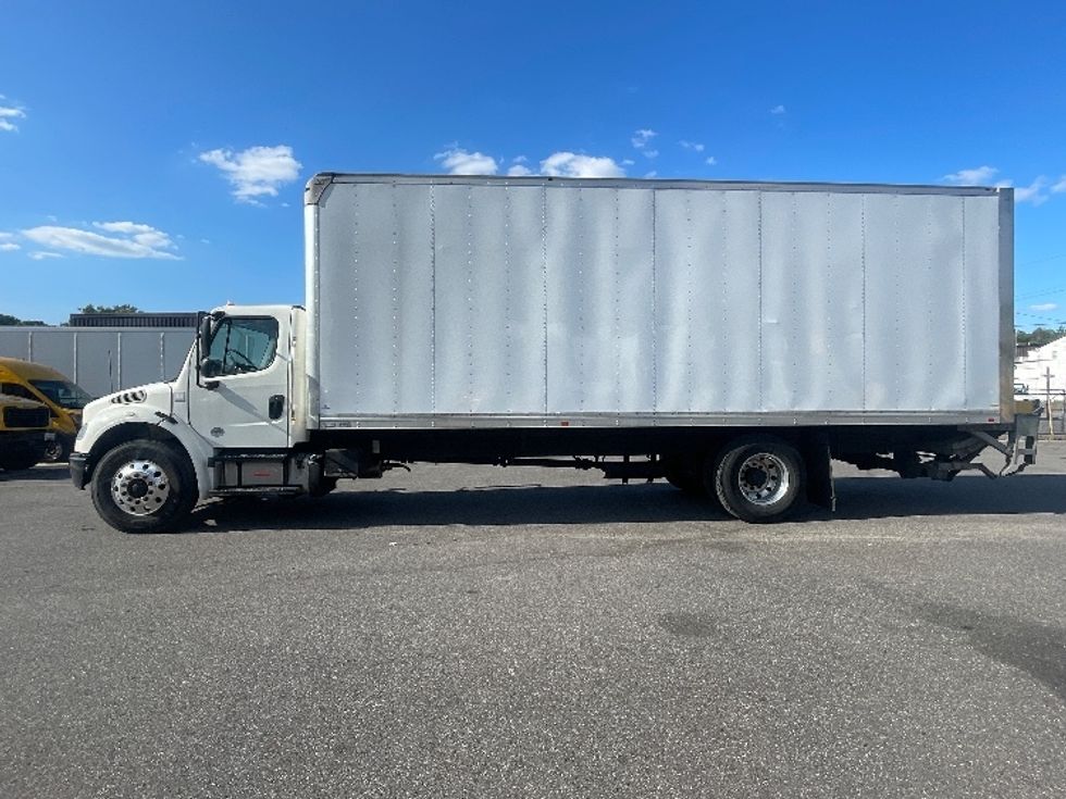 Medium Duty Box Truck-Light and Medium Duty Trucks-Freightliner-2019-M2-Baltimore-MD-80,532\n\t\tmiles-$ 61,000 - Image 4
