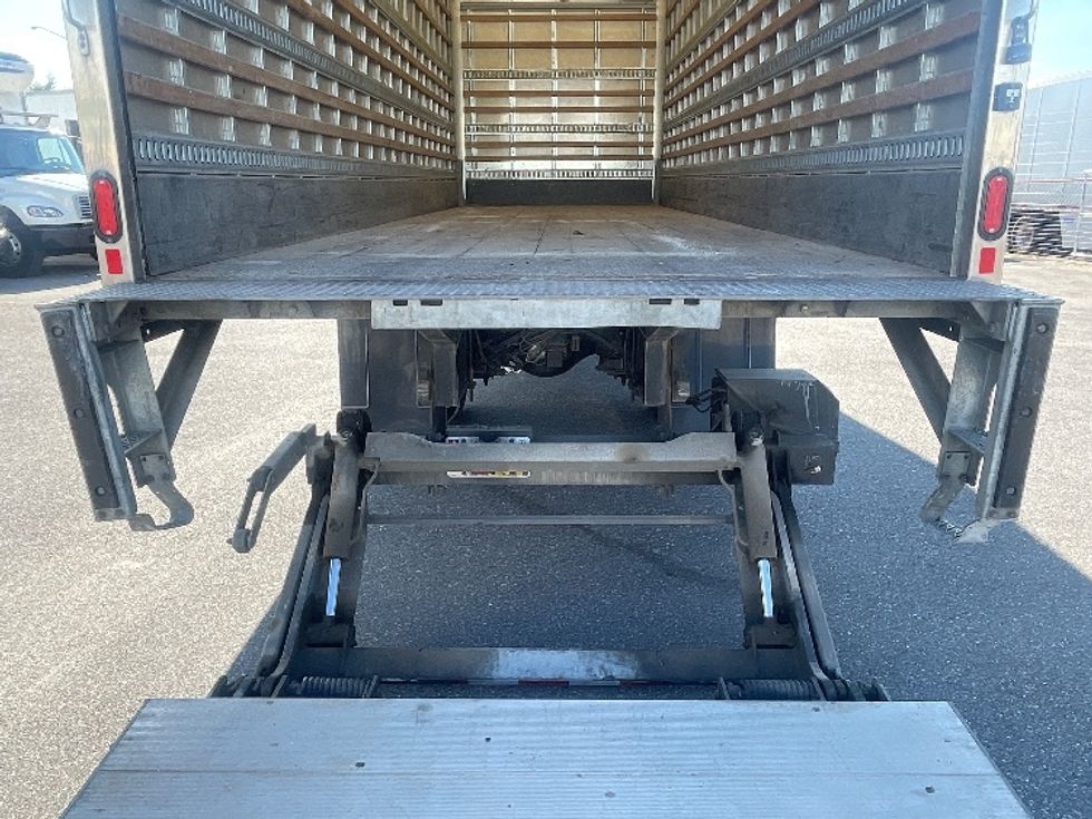 Medium Duty Box Truck-Light and Medium Duty Trucks-Freightliner-2019-M2-Baltimore-MD-80,532\n\t\tmiles-$ 61,000 - Image 9