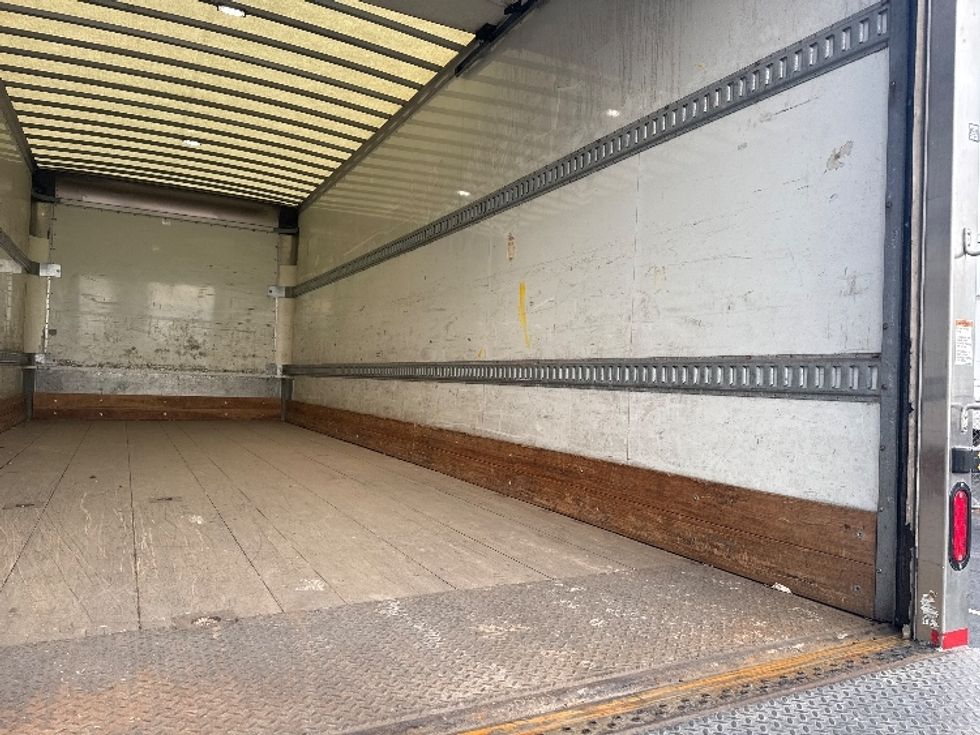 Medium Duty Box Truck-Light and Medium Duty Trucks-Freightliner-2019-M2-Baltimore-MD-84,889\n\t\tmiles-$ 59,500 - Image 12