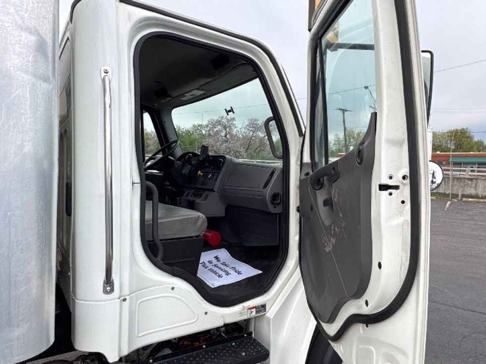 Medium Duty Box Truck-Light and Medium Duty Trucks-Freightliner-2019-M2-Baltimore-MD-84,889\n\t\tmiles-$ 59,500 - Image 20