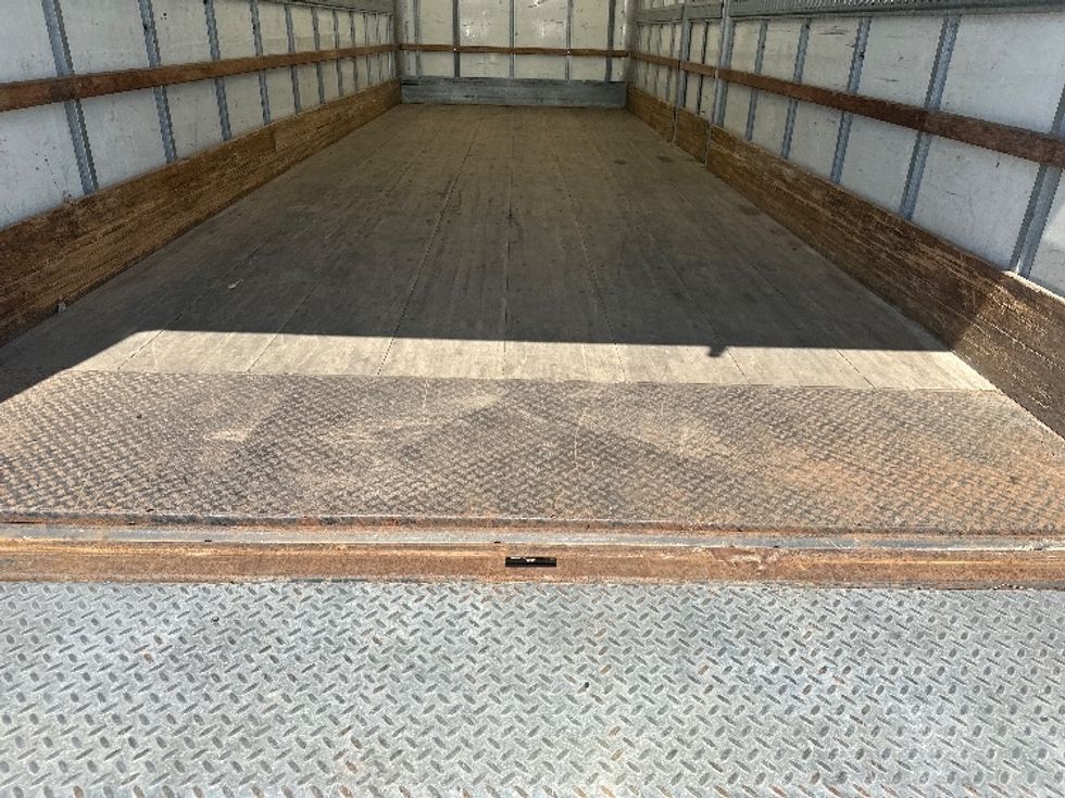 Medium Duty Box Truck-Light and Medium Duty Trucks-Freightliner-2019-M2-Baton Rouge-LA-208,913\n\t\tmiles-$ 40,750 - Image 10