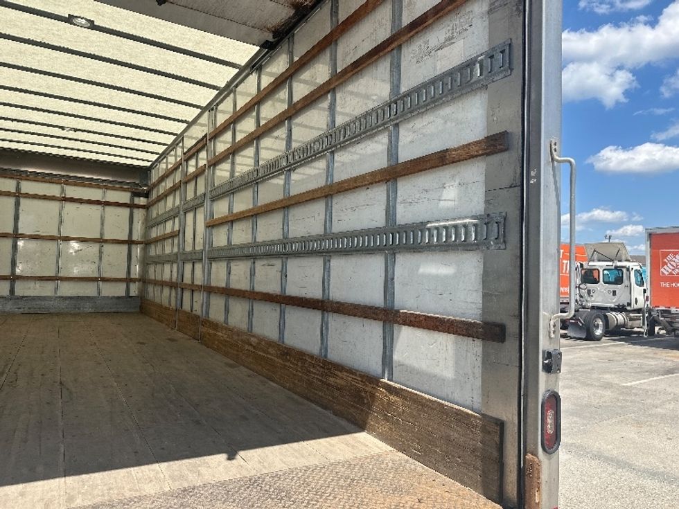Medium Duty Box Truck-Light and Medium Duty Trucks-Freightliner-2019-M2-Baton Rouge-LA-208,913\n\t\tmiles-$ 40,750 - Image 12