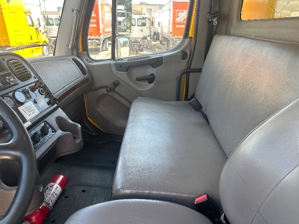 Medium Duty Box Truck-Light and Medium Duty Trucks-Freightliner-2019-M2-Baton Rouge-LA-208,913\n\t\tmiles-$ 40,750 - Image 19