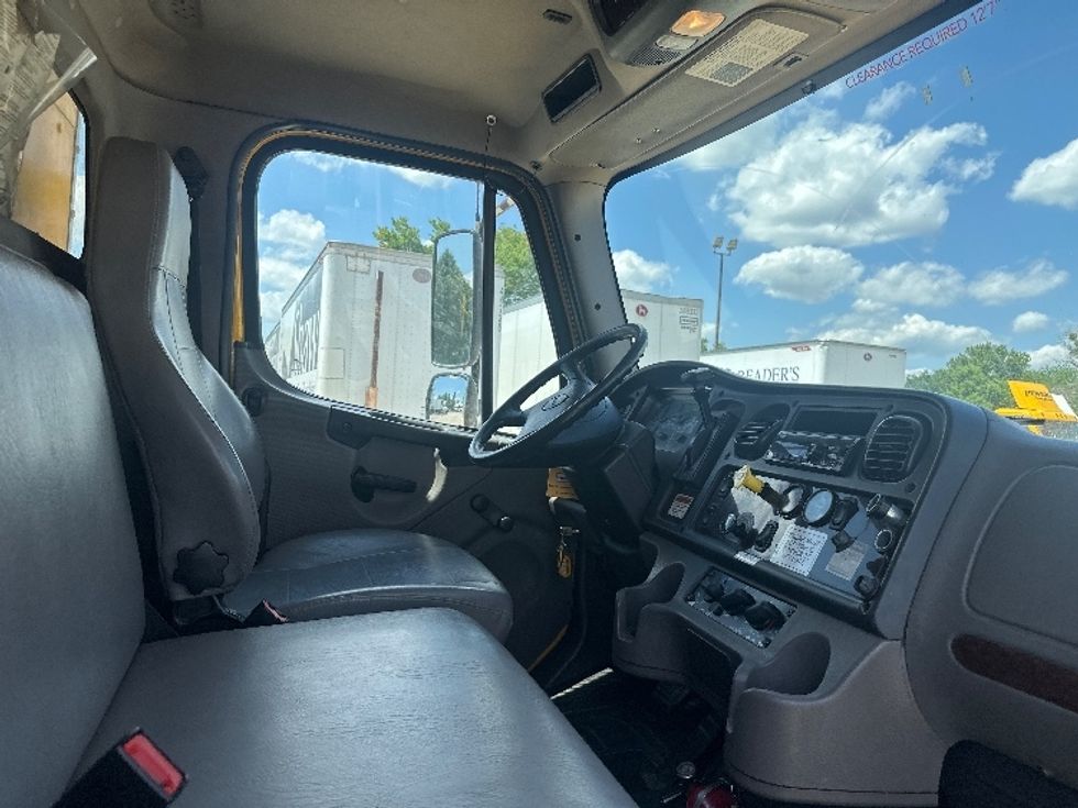 Medium Duty Box Truck-Light and Medium Duty Trucks-Freightliner-2019-M2-Baton Rouge-LA-208,913\n\t\tmiles-$ 40,750 - Image 22