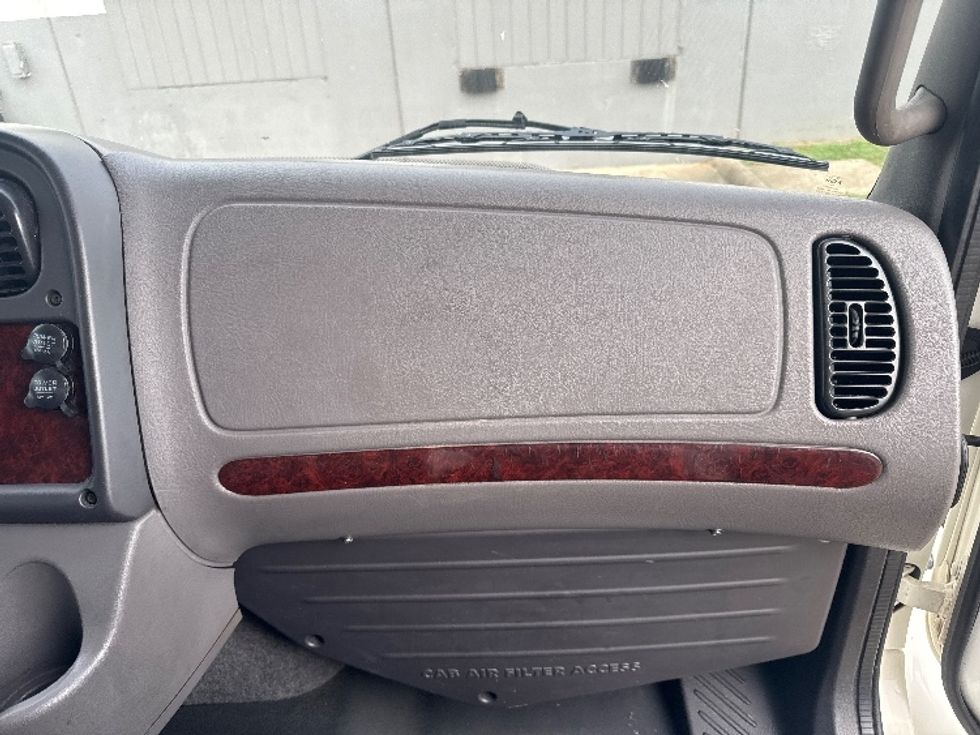 Medium Duty Box Truck-Light and Medium Duty Trucks-Freightliner-2019-M2-Beaumont-TX-174,989\n\t\tmiles-$ 50,750 - Image 21