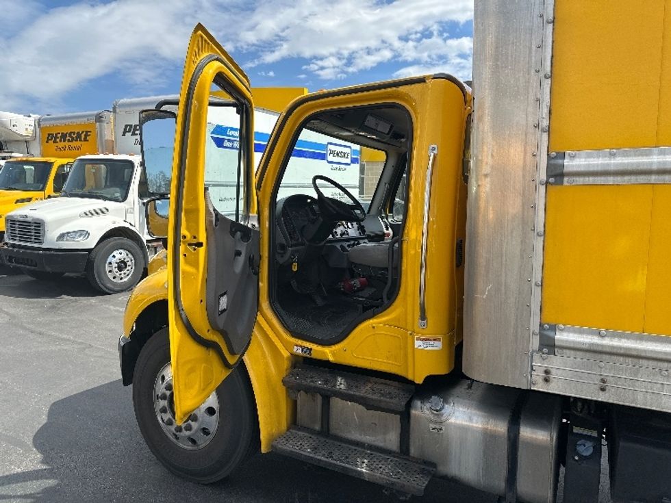Medium Duty Box Truck-Light and Medium Duty Trucks-Freightliner-2019-M2-Belcamp-MD-250,286\n\t\tmiles-$ 31,250 - Image 16
