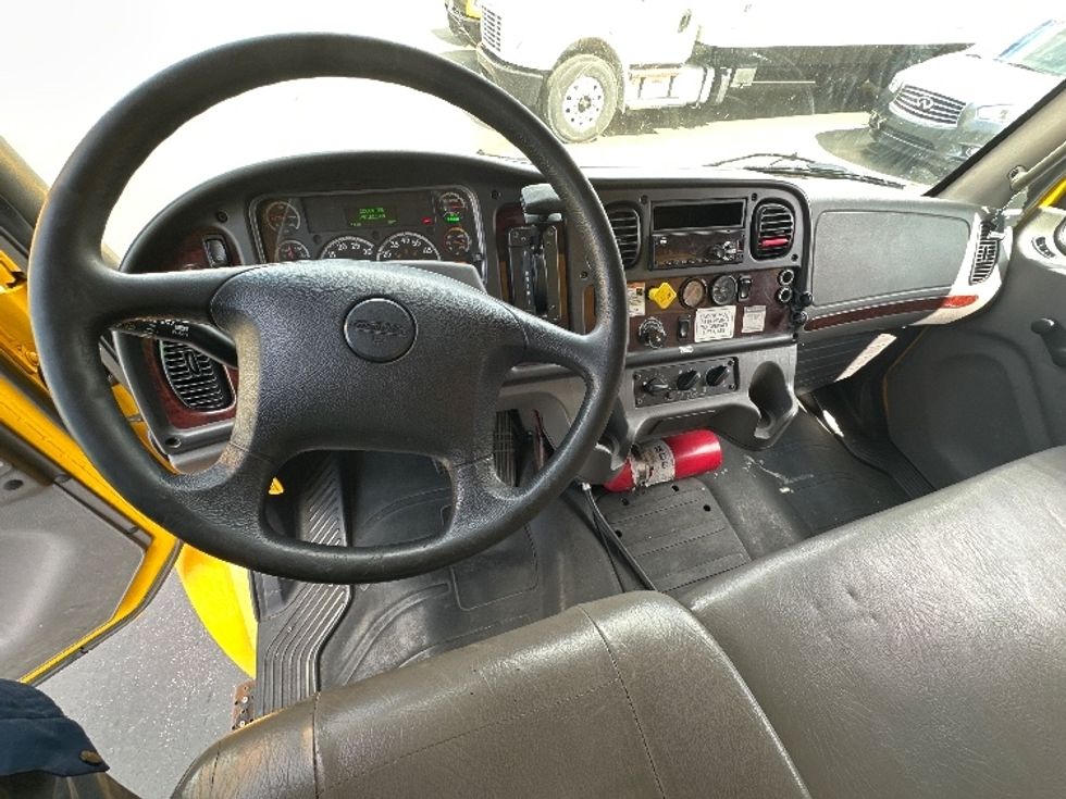 Medium Duty Box Truck-Light and Medium Duty Trucks-Freightliner-2019-M2-Belcamp-MD-250,286\n\t\tmiles-$ 31,250 - Image 17