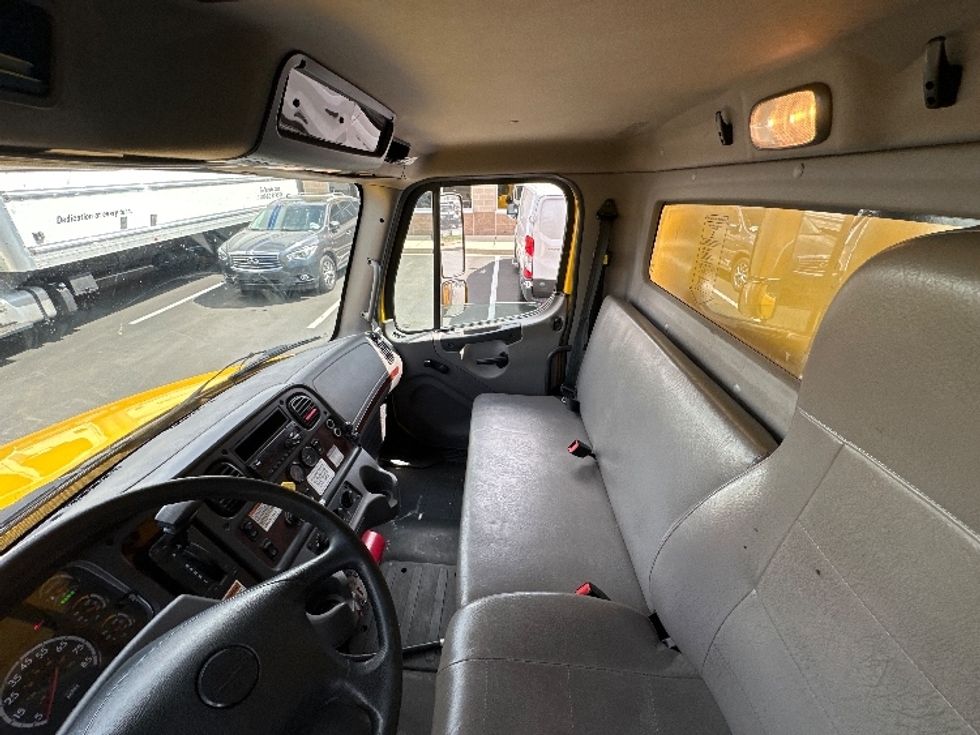 Medium Duty Box Truck-Light and Medium Duty Trucks-Freightliner-2019-M2-Belcamp-MD-250,286\n\t\tmiles-$ 31,250 - Image 19