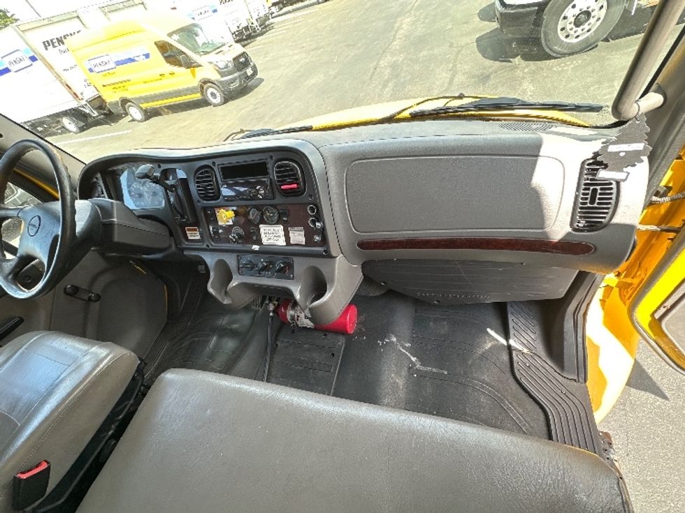 Medium Duty Box Truck-Light and Medium Duty Trucks-Freightliner-2019-M2-Belcamp-MD-250,286\n\t\tmiles-$ 31,250 - Image 21