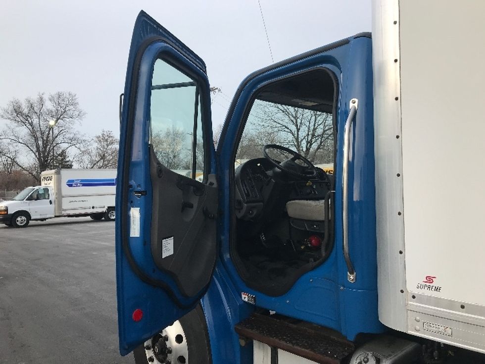 Medium Duty Box Truck-Light and Medium Duty Trucks-Freightliner-2019-M2-Bensalem-PA-290,619\n\t\tmiles-$ 29,000 - Image 16