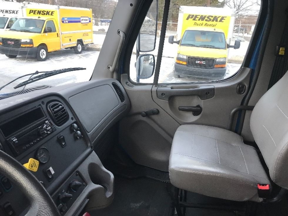 Medium Duty Box Truck-Light and Medium Duty Trucks-Freightliner-2019-M2-Bensalem-PA-290,619\n\t\tmiles-$ 29,000 - Image 19