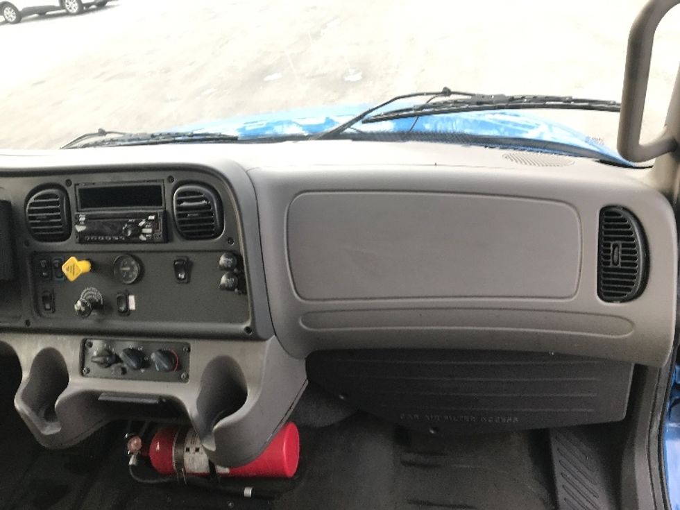 Medium Duty Box Truck-Light and Medium Duty Trucks-Freightliner-2019-M2-Bensalem-PA-290,619\n\t\tmiles-$ 29,000 - Image 21