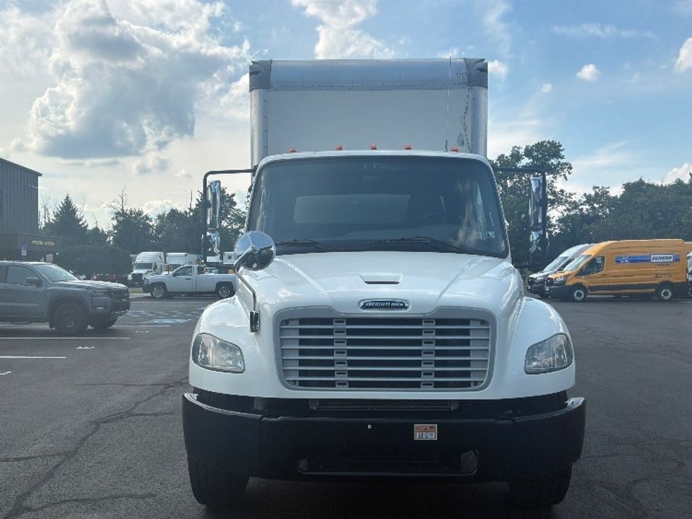 Medium Duty Box Truck-Light and Medium Duty Trucks-Freightliner-2019-M2-Bensalem-PA-57,677\n\t\tmiles-$ 61,250 - Image 2