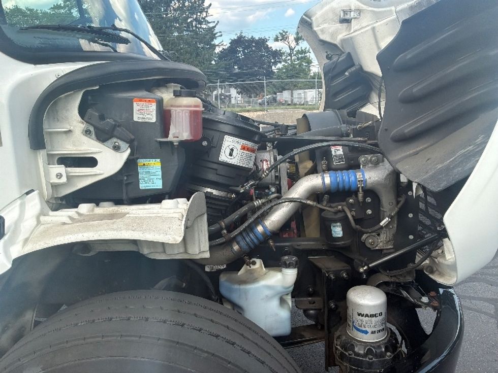 Medium Duty Box Truck-Light and Medium Duty Trucks-Freightliner-2019-M2-Bensalem-PA-57,677\n\t\tmiles-$ 61,250 - Image 23