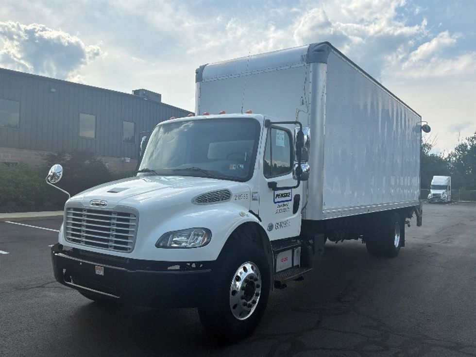 Medium Duty Box Truck-Light and Medium Duty Trucks-Freightliner-2019-M2-Bensalem-PA-57,677\n\t\tmiles-$ 61,250 - Image 3