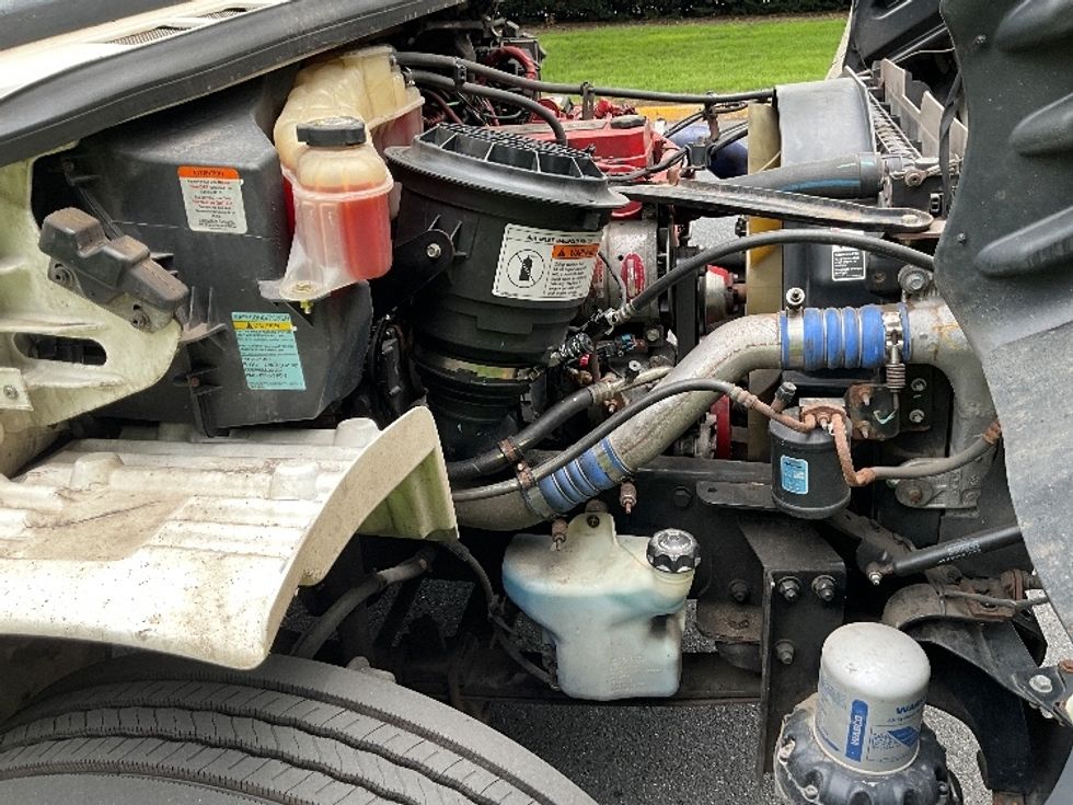 Medium Duty Box Truck-Light and Medium Duty Trucks-Freightliner-2019-M2-Bethlehem-PA-181,904\n\t\tmiles-$ 51,250 - Image 23