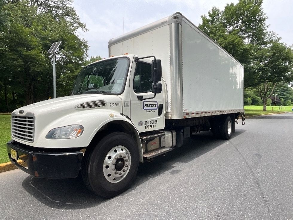 Medium Duty Box Truck-Light and Medium Duty Trucks-Freightliner-2019-M2-Bethlehem-PA-181,904\n\t\tmiles-$ 51,250 - Image 3