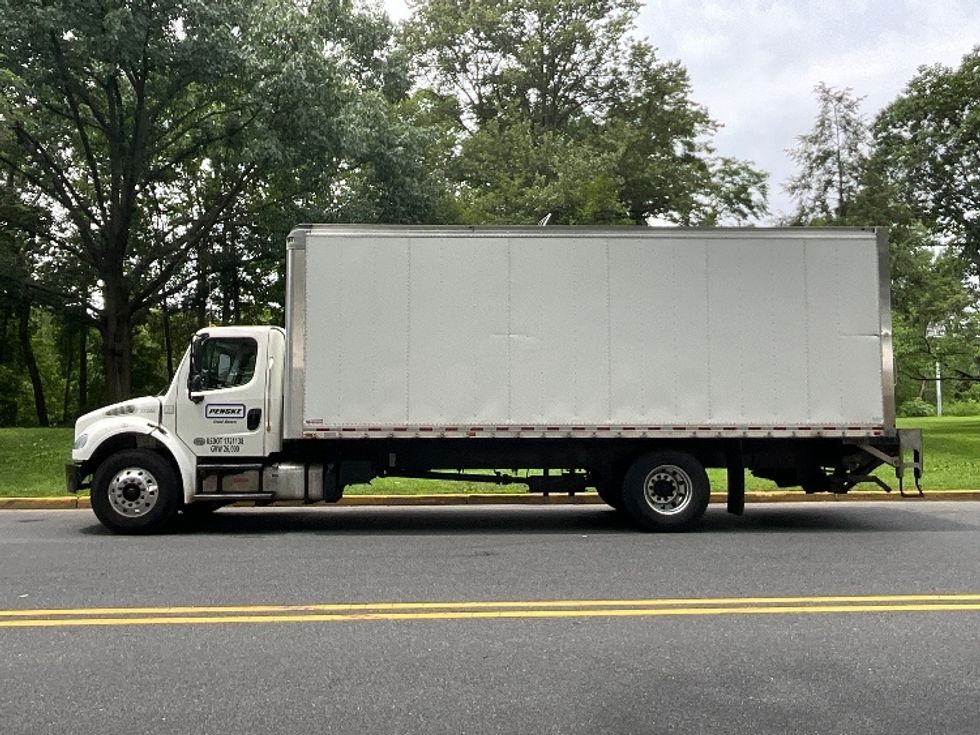 Medium Duty Box Truck-Light and Medium Duty Trucks-Freightliner-2019-M2-Bethlehem-PA-181,904\n\t\tmiles-$ 51,250 - Image 4