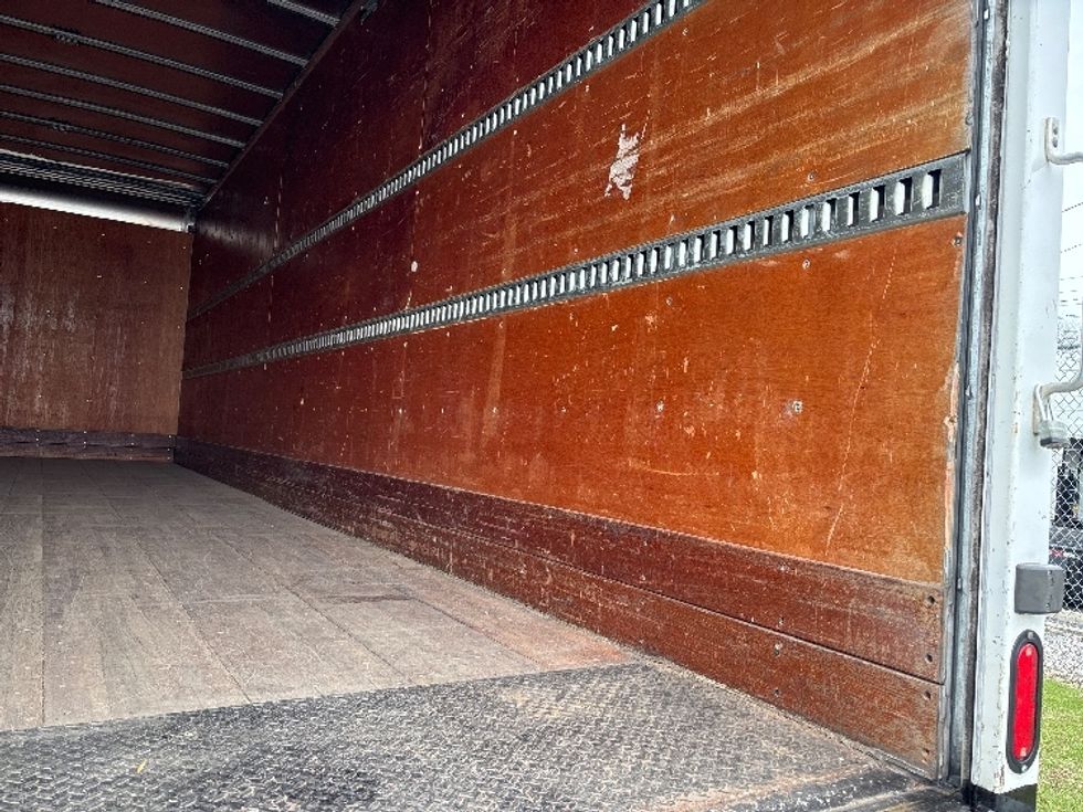 Medium Duty Box Truck-Light and Medium Duty Trucks-Freightliner-2019-M2-Birmingham-AL-127,867\n\t\tmiles-$ 63,250 - Image 12