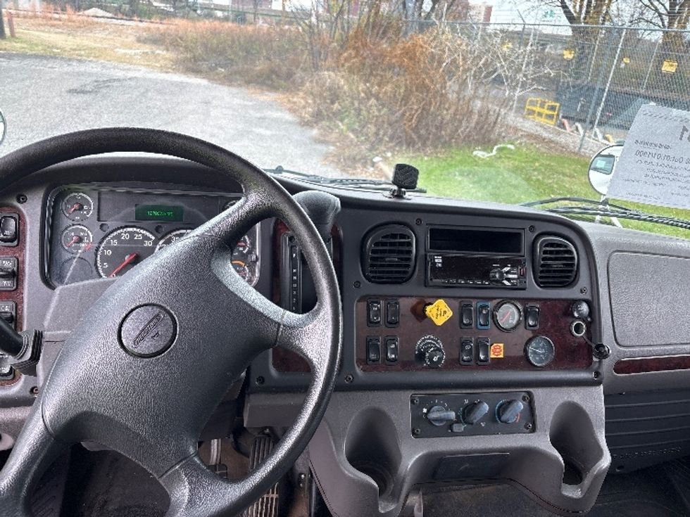 Medium Duty Box Truck-Light and Medium Duty Trucks-Freightliner-2019-M2-Birmingham-AL-127,867\n\t\tmiles-$ 63,250 - Image 18