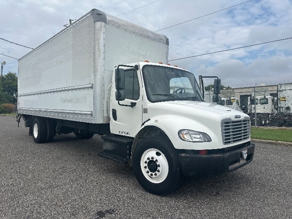 Medium Duty Box Truck-Light and Medium Duty Trucks-Freightliner-2019-M2-Birmingham-AL-173,900\n\t\tmiles-$ 50,750 - Image 1