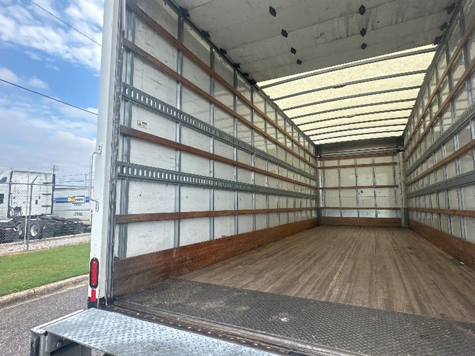 Medium Duty Box Truck-Light and Medium Duty Trucks-Freightliner-2019-M2-Birmingham-AL-173,900\n\t\tmiles-$ 50,750 - Image 11