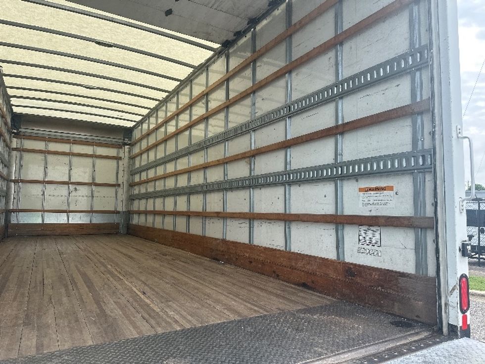 Medium Duty Box Truck-Light and Medium Duty Trucks-Freightliner-2019-M2-Birmingham-AL-173,900\n\t\tmiles-$ 50,750 - Image 12