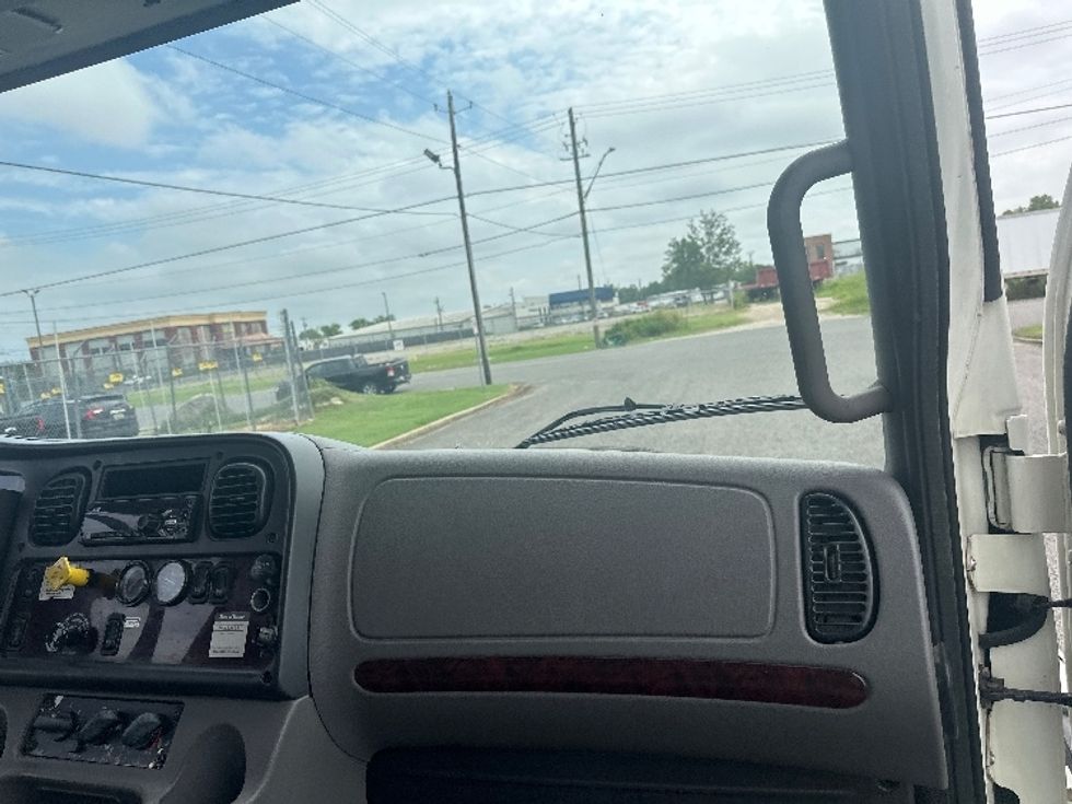Medium Duty Box Truck-Light and Medium Duty Trucks-Freightliner-2019-M2-Birmingham-AL-173,900\n\t\tmiles-$ 50,750 - Image 20