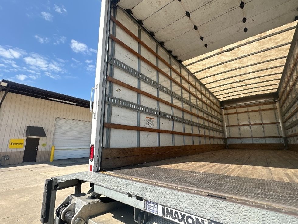 Medium Duty Box Truck-Light and Medium Duty Trucks-Freightliner-2019-M2-Birmingham-AL-177,209\n\t\tmiles-$ 55,750 - Image 11